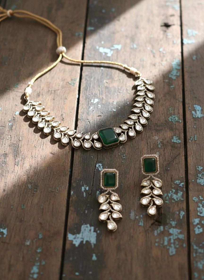 SHIRIN Green Victorian Necklace Set