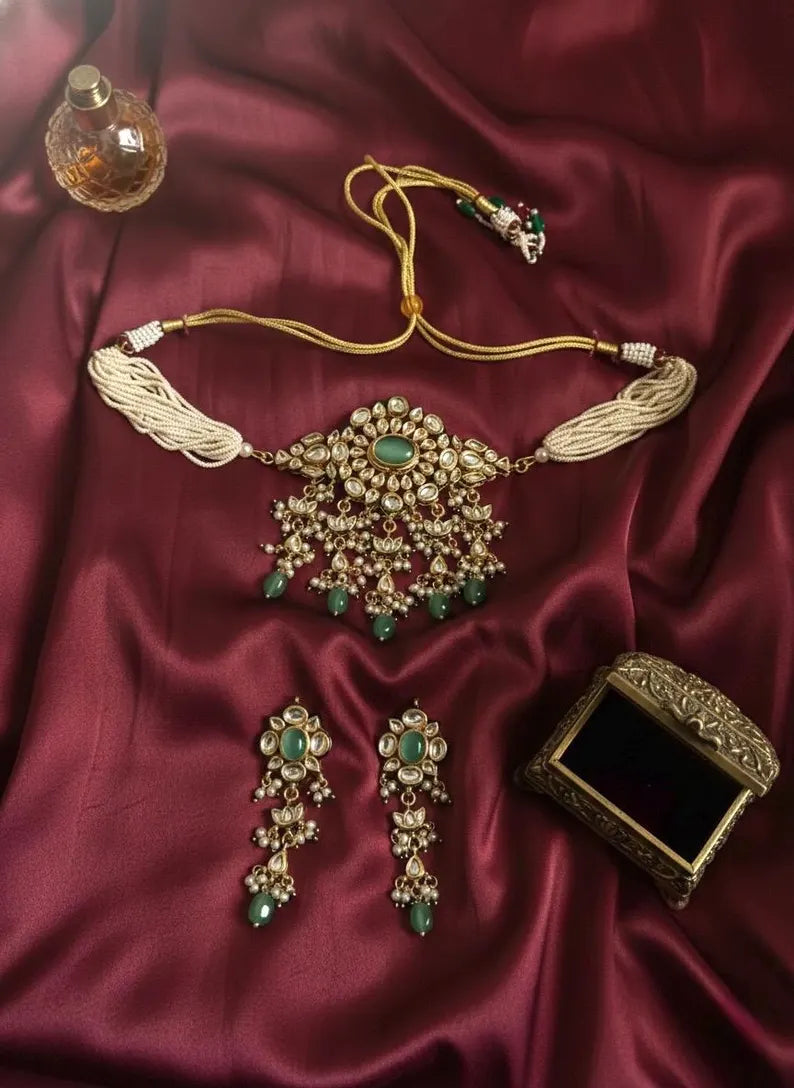 NASRIN Mint Gold Necklace Set