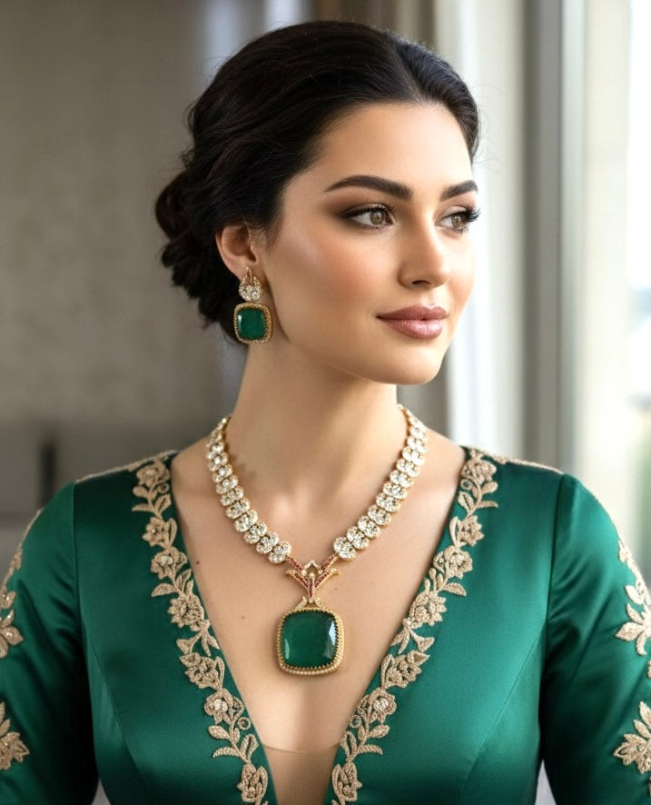 ARLEENA Victorian Style Emerald green Necklace set