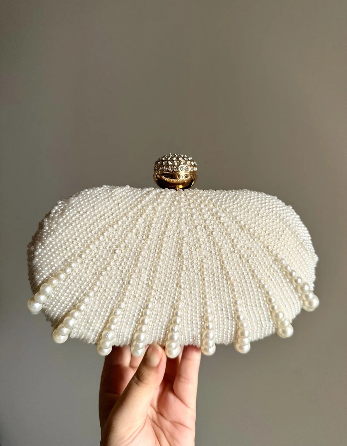 FIONA White Pearl Metal Clutch Purse