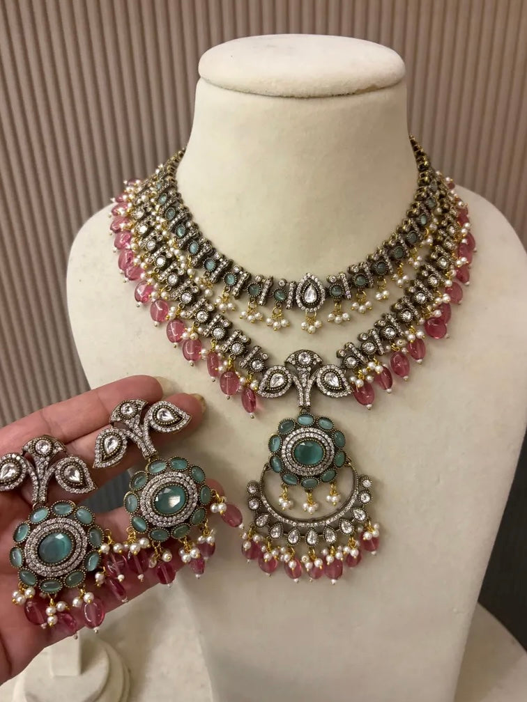 ALISAH Pink Blue Necklace Set