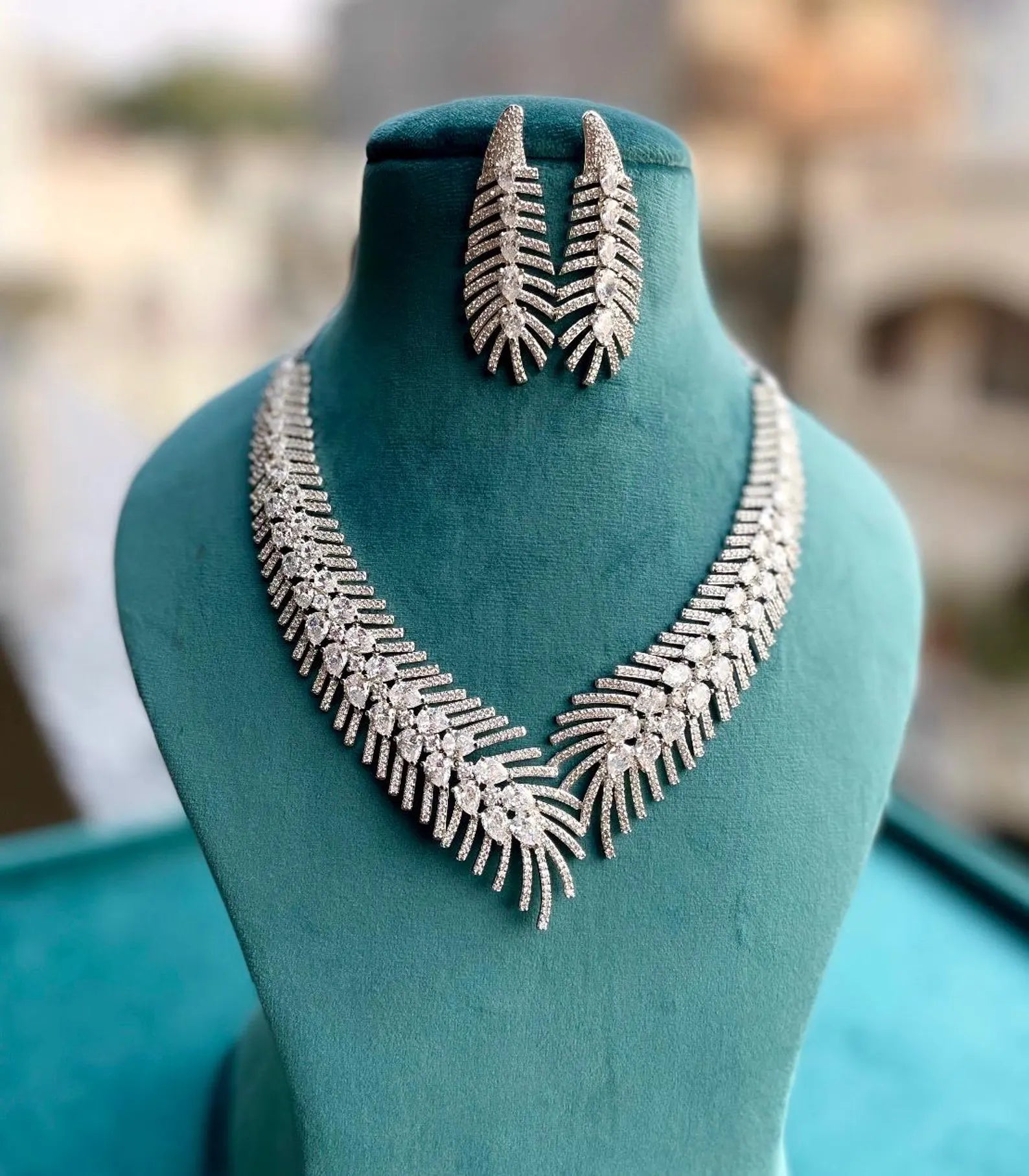 REBECCA Purple Feather AD Necklace Set