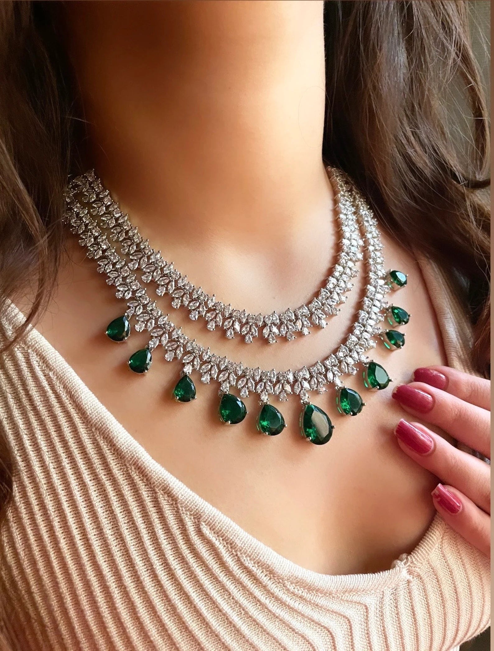 TARA Emerald Green Layer Necklace Set