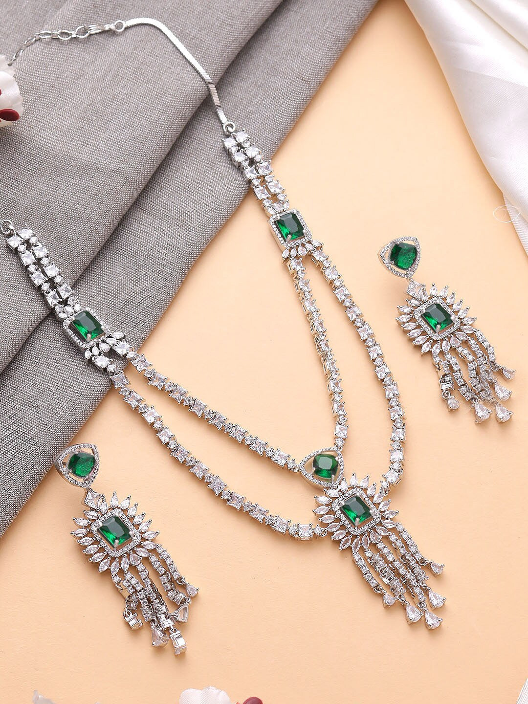 Dark Green Pendant Set in American Diamond / Classy high quality jewelry for wedding, prom, gala dinner / traditional bridal jewellery