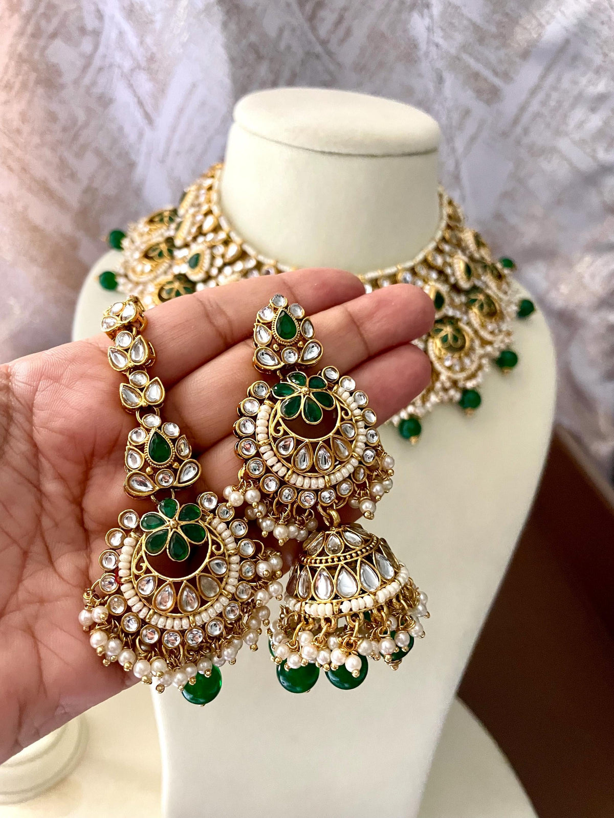 HINA bridal Kundan necklace set in emerald green colour,Indian wedding jewelry pakistani nikaah jewellery bollywood, maangtika included