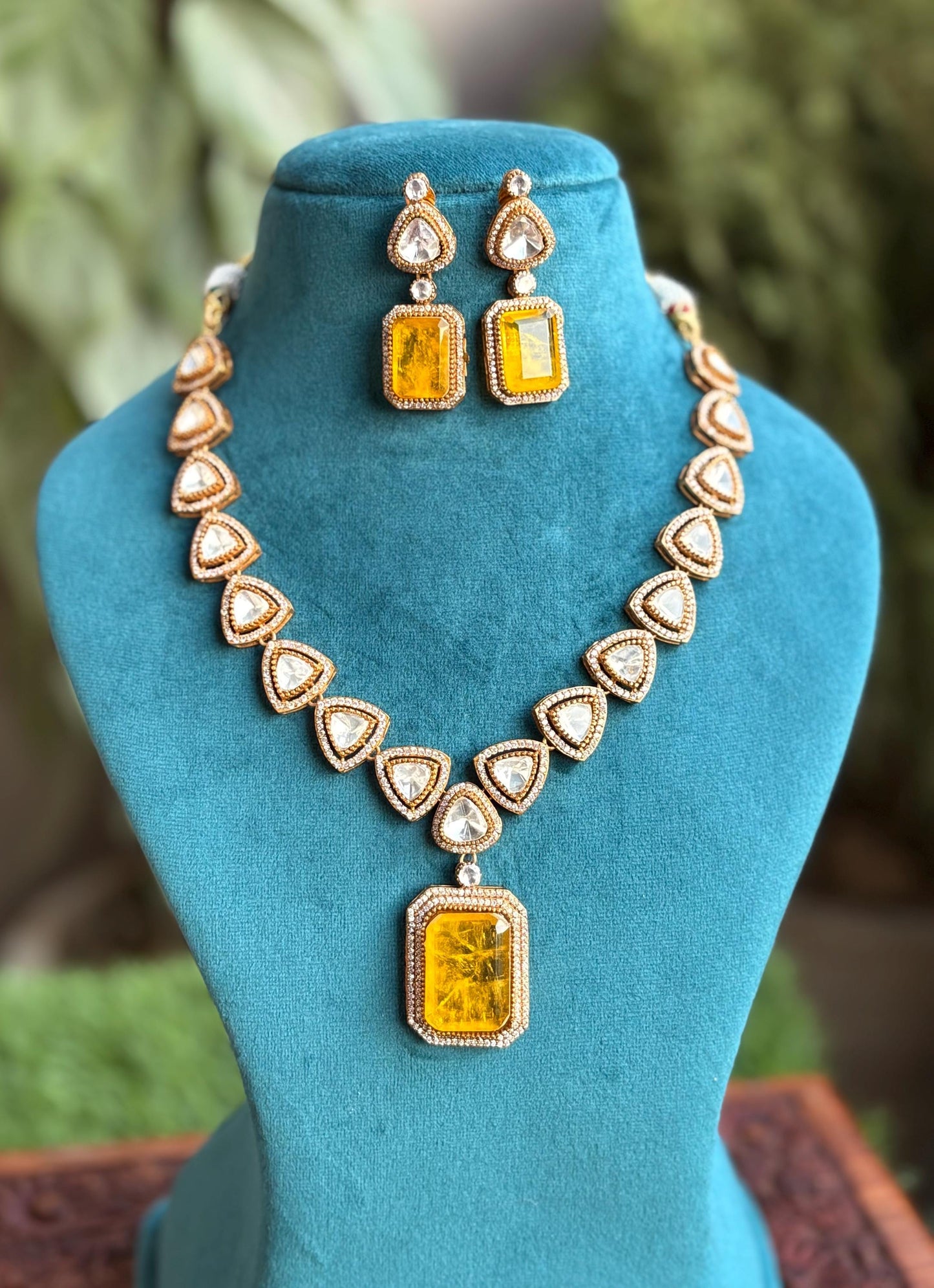 MANASVI Yellow colour necklace,Doublet Stones Victorian style Polki Kundan Wedding Jewelry Necklace with Earrings,Indian Pakistani jewelry
