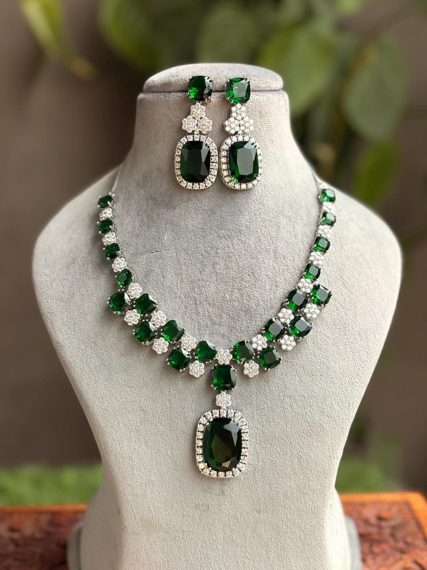 ADITA green necklace earrings in American Diamond Classy high quality cz zircon jewelry,prom,gala dinner green colour jewellery set