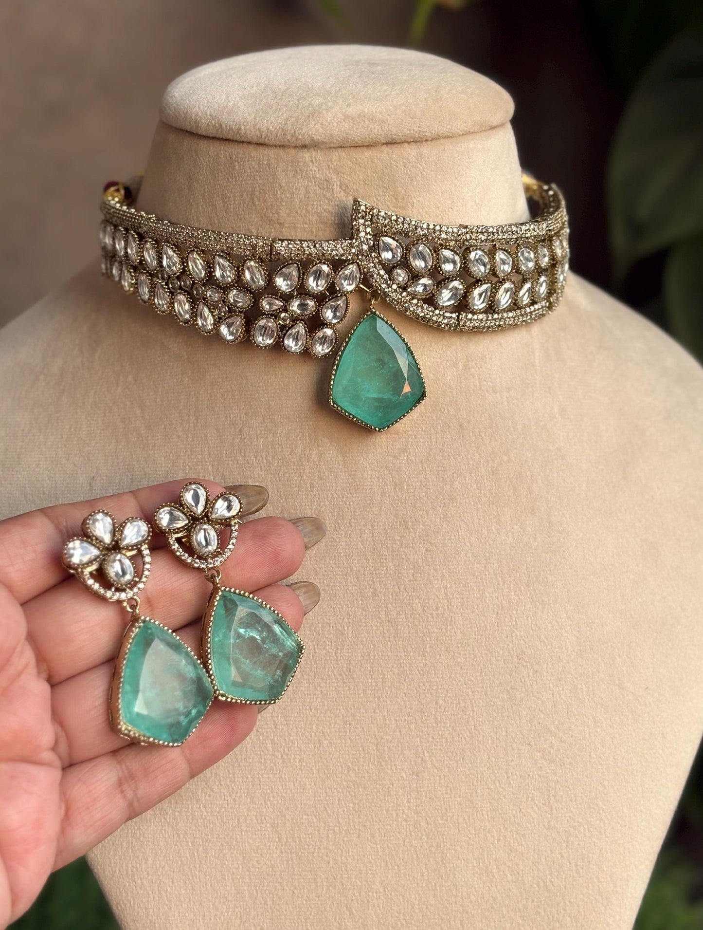 ANAISHA Mint Necklace Set