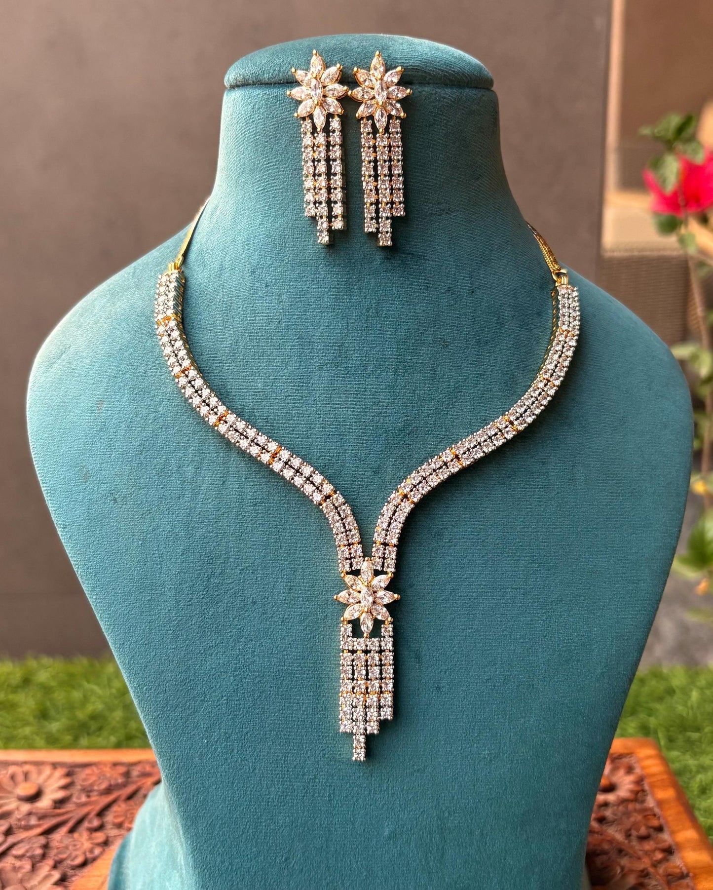 SOMA Real diamond look gold silver finish clear stones American Diamond Necklace Set /bridal wedding jewelry,Indian  elegant jewellery