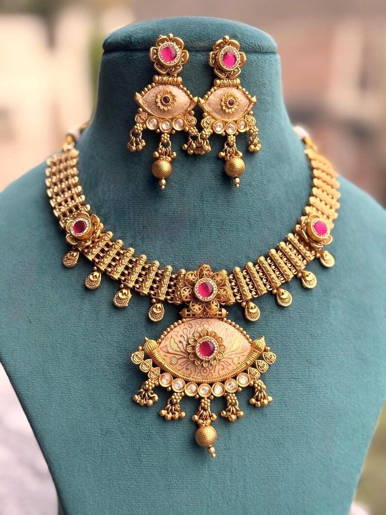 ADVIKA Gold tone Rajwadi jewellery South Indian jewelry,meenakari necklace earrings, Indian ruby stones golden jewelry, kempu temple jewelry