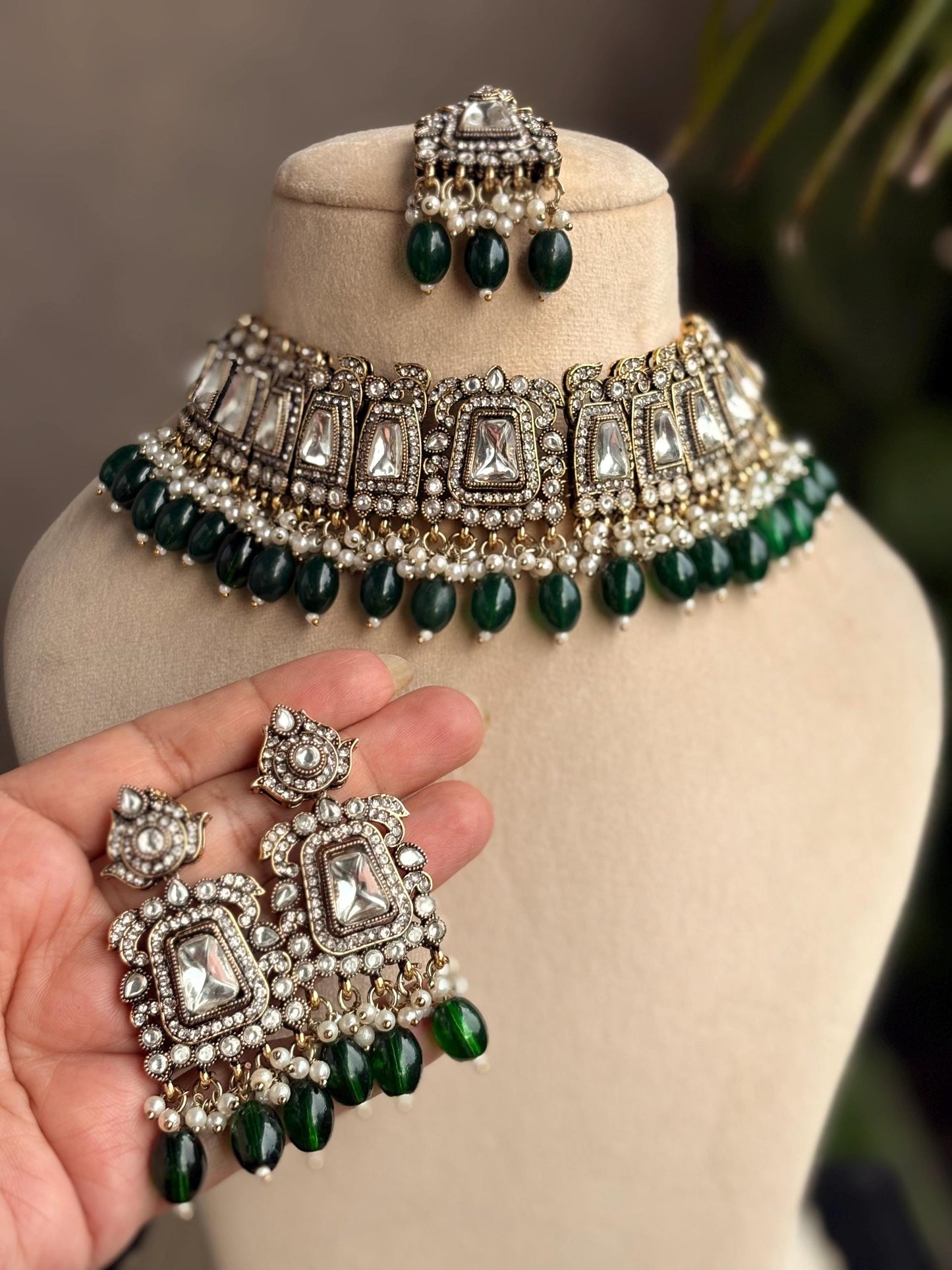 MASHA Green kundan choker necklace earrings and maangtika,indian wedding jewelry pakistani nikaah jewelry, green colour bridal jewelry