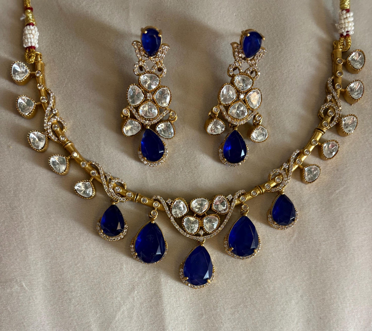 AMAYA Blue Gold Hasli Necklace Set