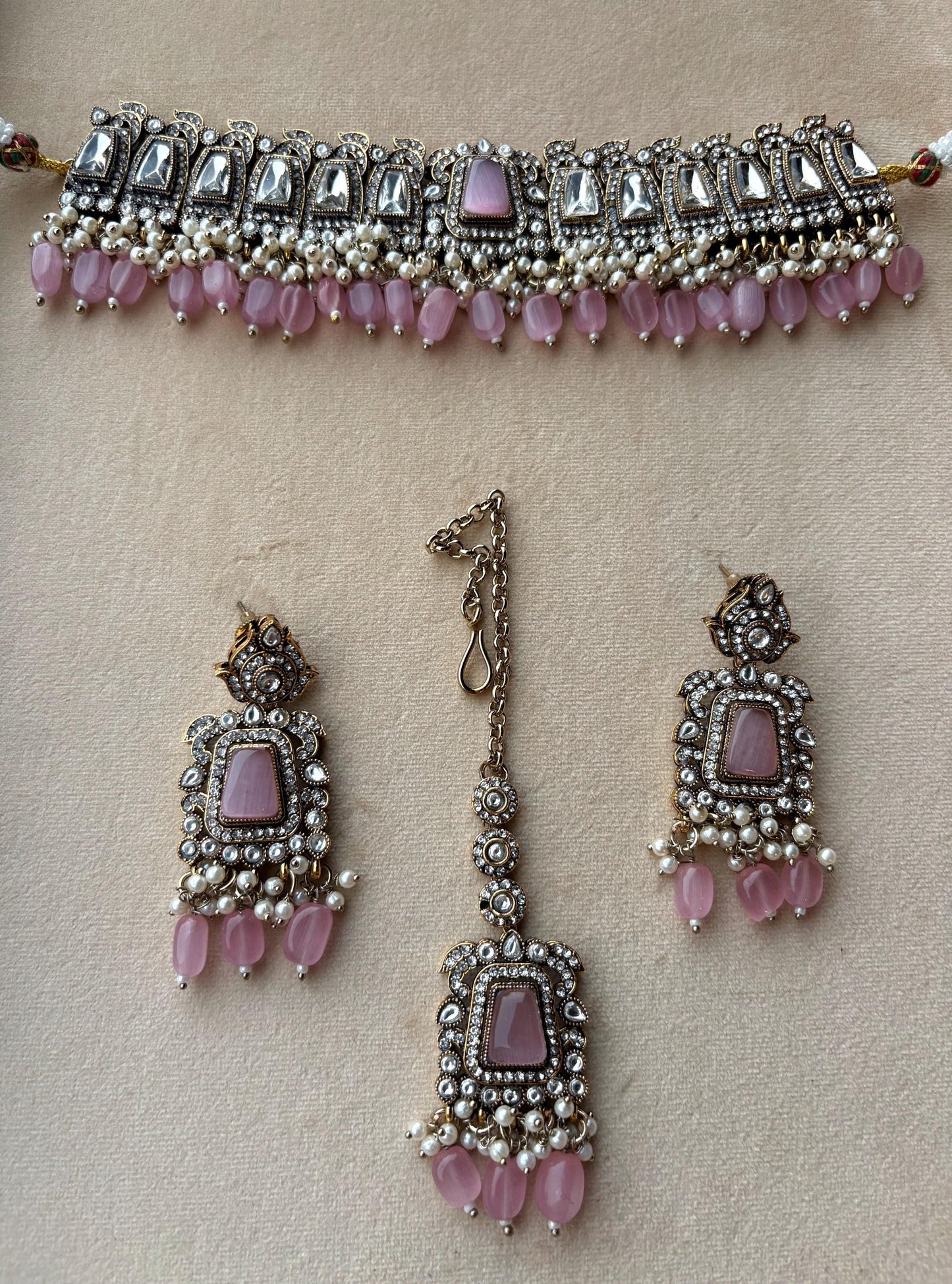 MASHA Pink kundan choker necklace earrings and maangtika,indian wedding jewelry pakistani nikaah jewelry, light pink colour bridal jewelry