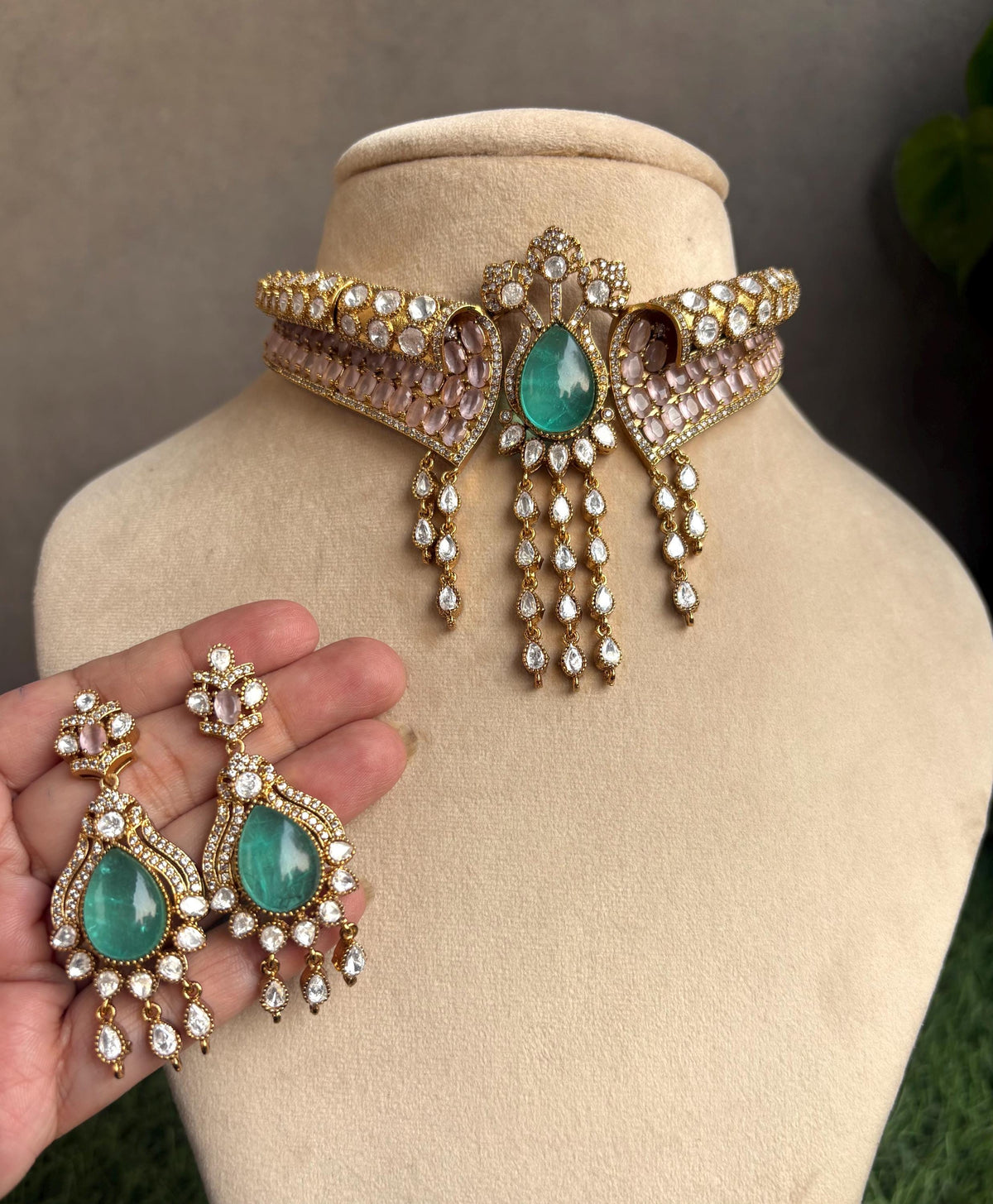 ARSHEYA Victorian look Mint Doublet Stone kundan choker Necklace Set with Earrings,Statement jewelry,Indian Pakistani wedding bridal jewelry