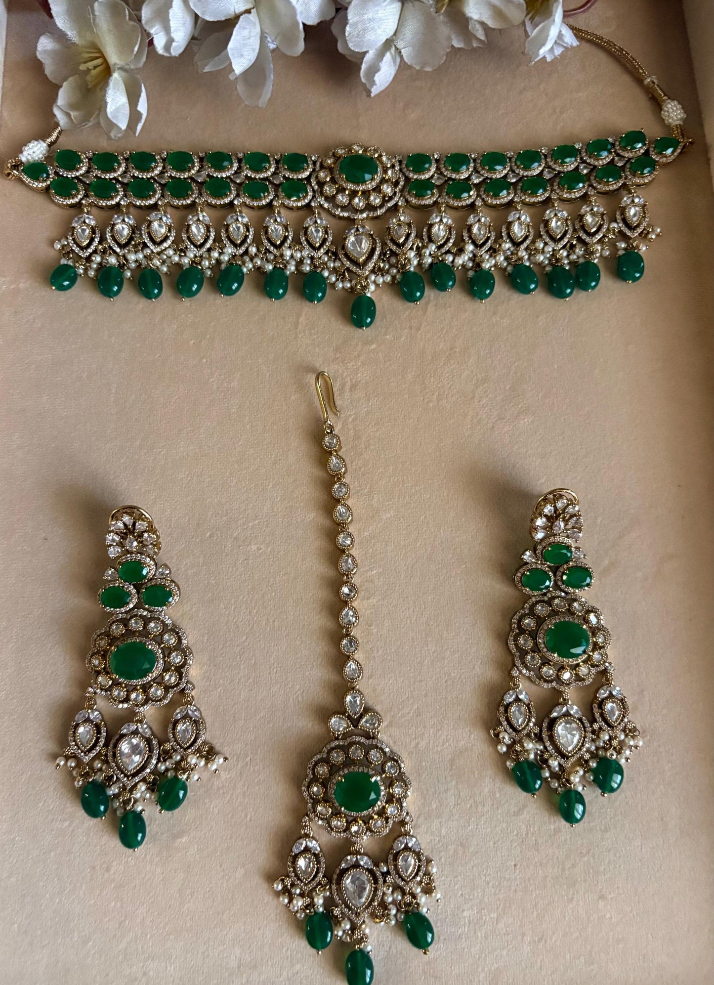 PARINAZ Emerald green Premium quality Moissanite and kundan Necklace set, Indian Pakistani wedding bridal uncut polki jewelry with maangtika