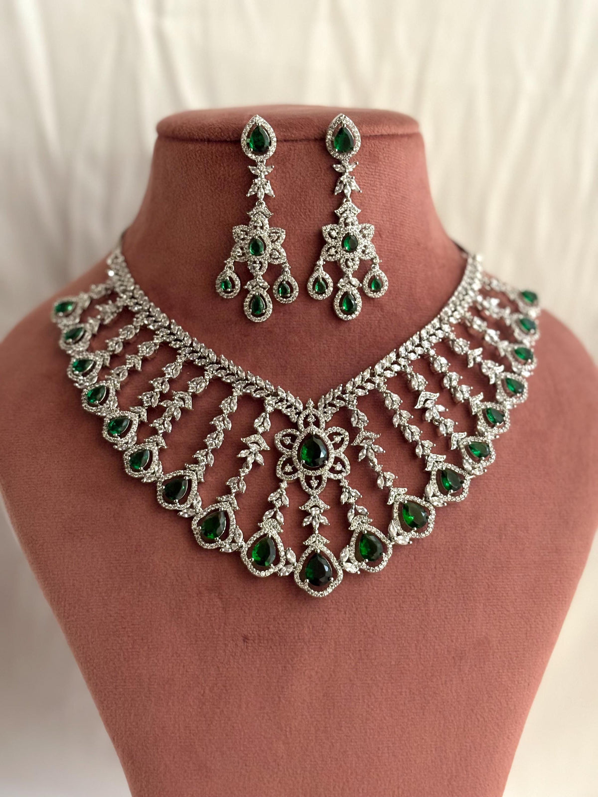 KASHIKA Emerald green necklace earrings in American Diamond, high quality cz zircon jewelry,prom,gala dinner green colour jewellery set