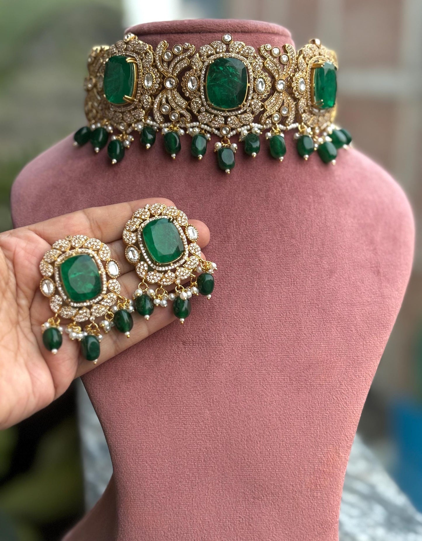 MAISHA Emerald green kundan cz choker necklace set in doublet stone,  Indian  pakistani bridal jewelry, moissanite jewelry in green colour