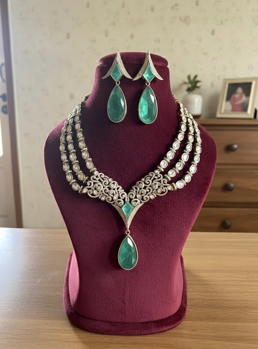 AKSHARA Mint Necklace Set