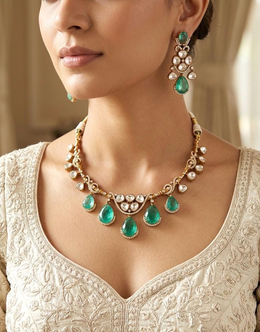 AMAYA Mint Gold Hasli Necklace Set
