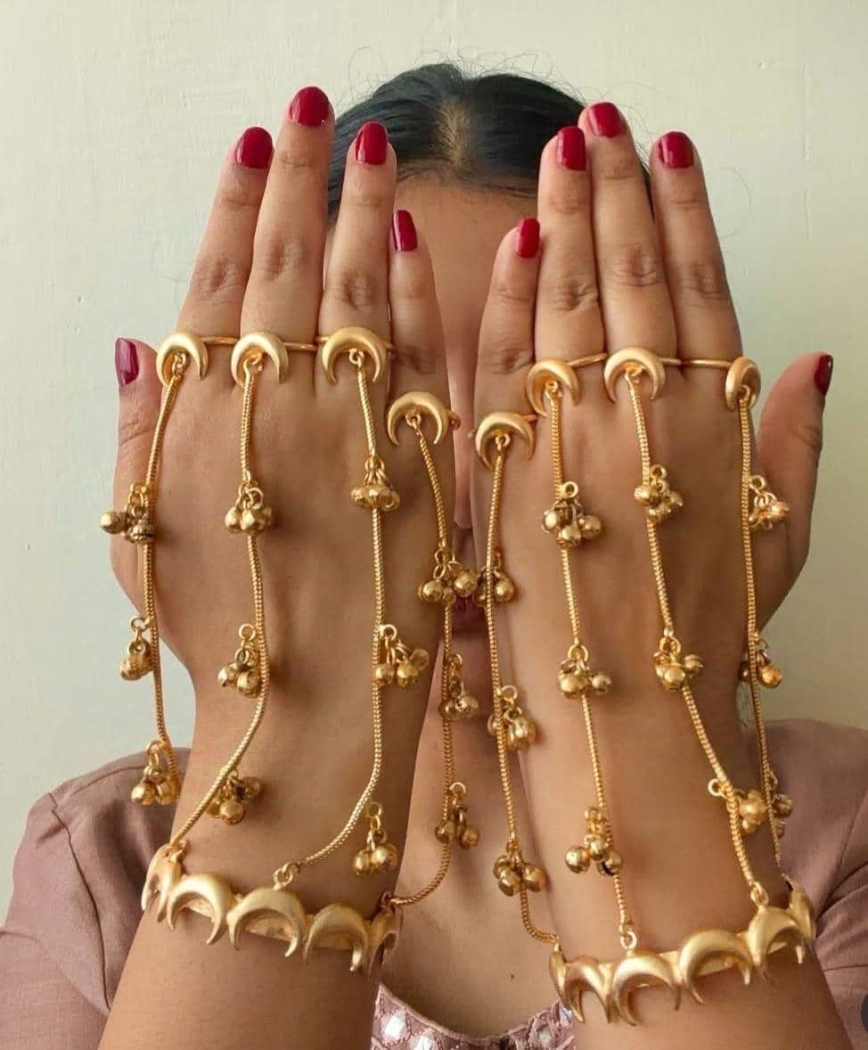 BELA Gold tone haathphool (hand harness) with rings and adjustable bangles, Indian Pakistani traditional bridal and festive jewe