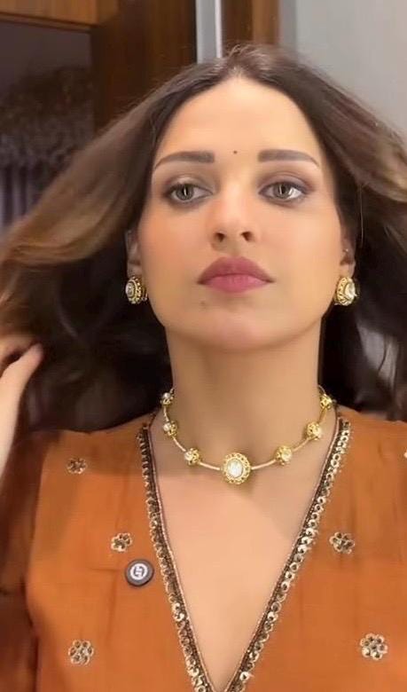 KYNA clear stones kundan lightweight necklace with studs, Matt gold finish Indian ethnic jewelry