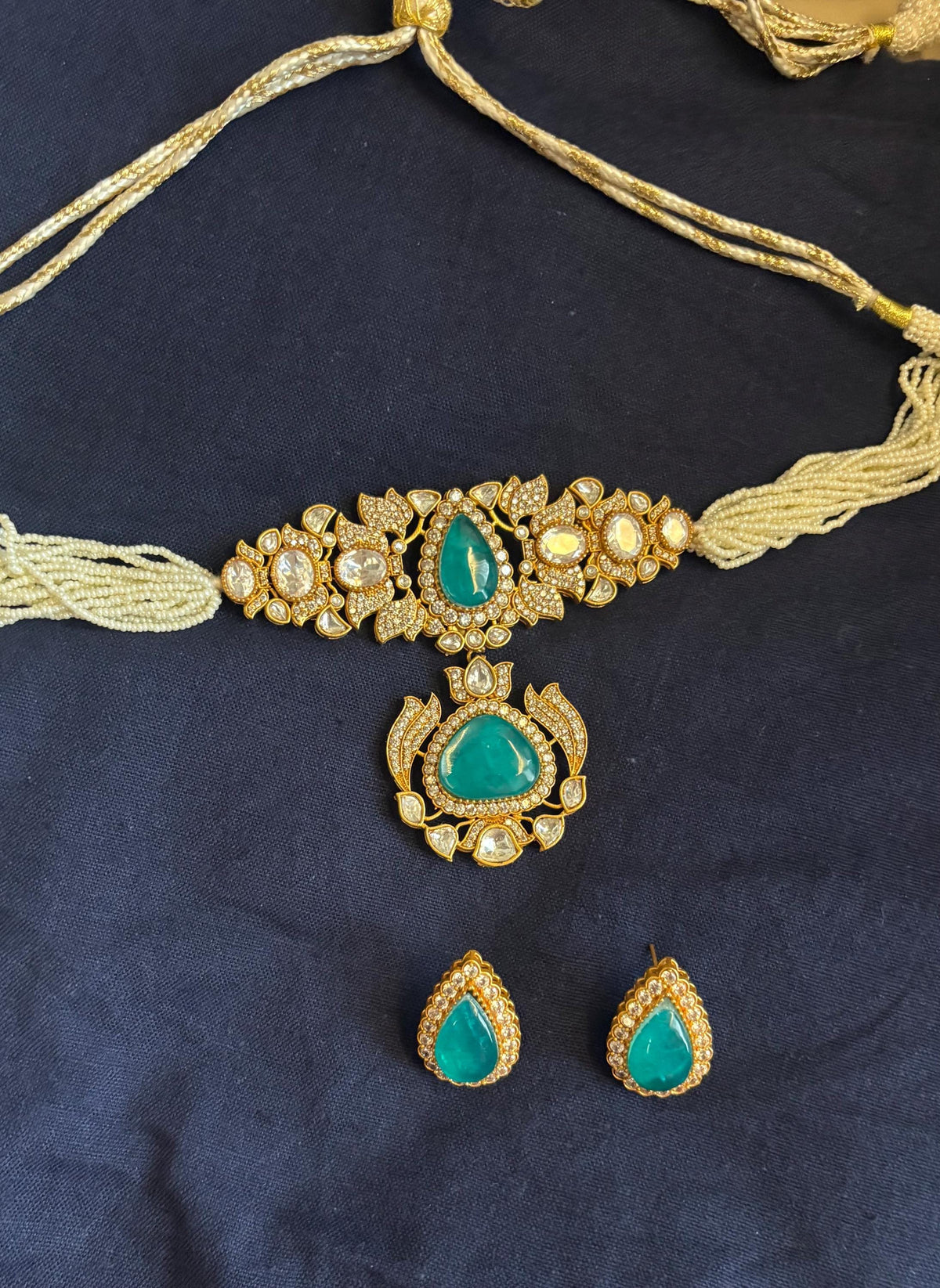 KOMAL Victorian look Deep emerald green Doublet Stone kundan Necklace Set with Earrings,,Indian Pakistani wedding and festive jewelry