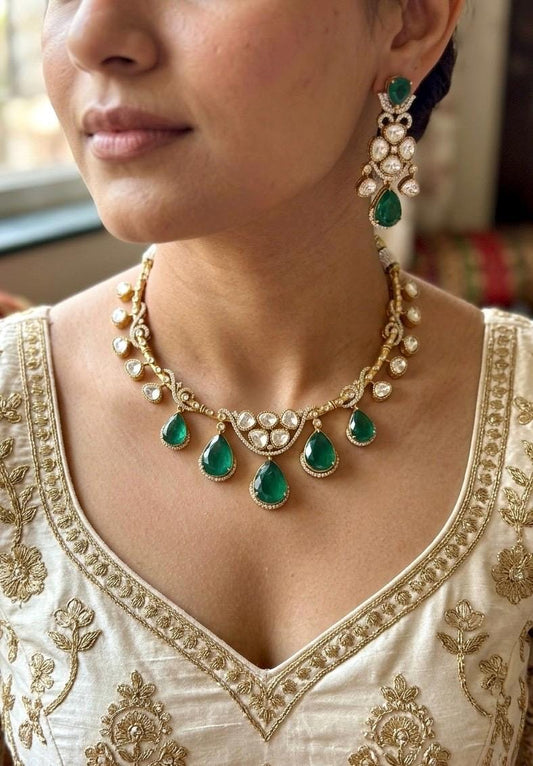 AMAYA Green Gold Hasli Necklace Set