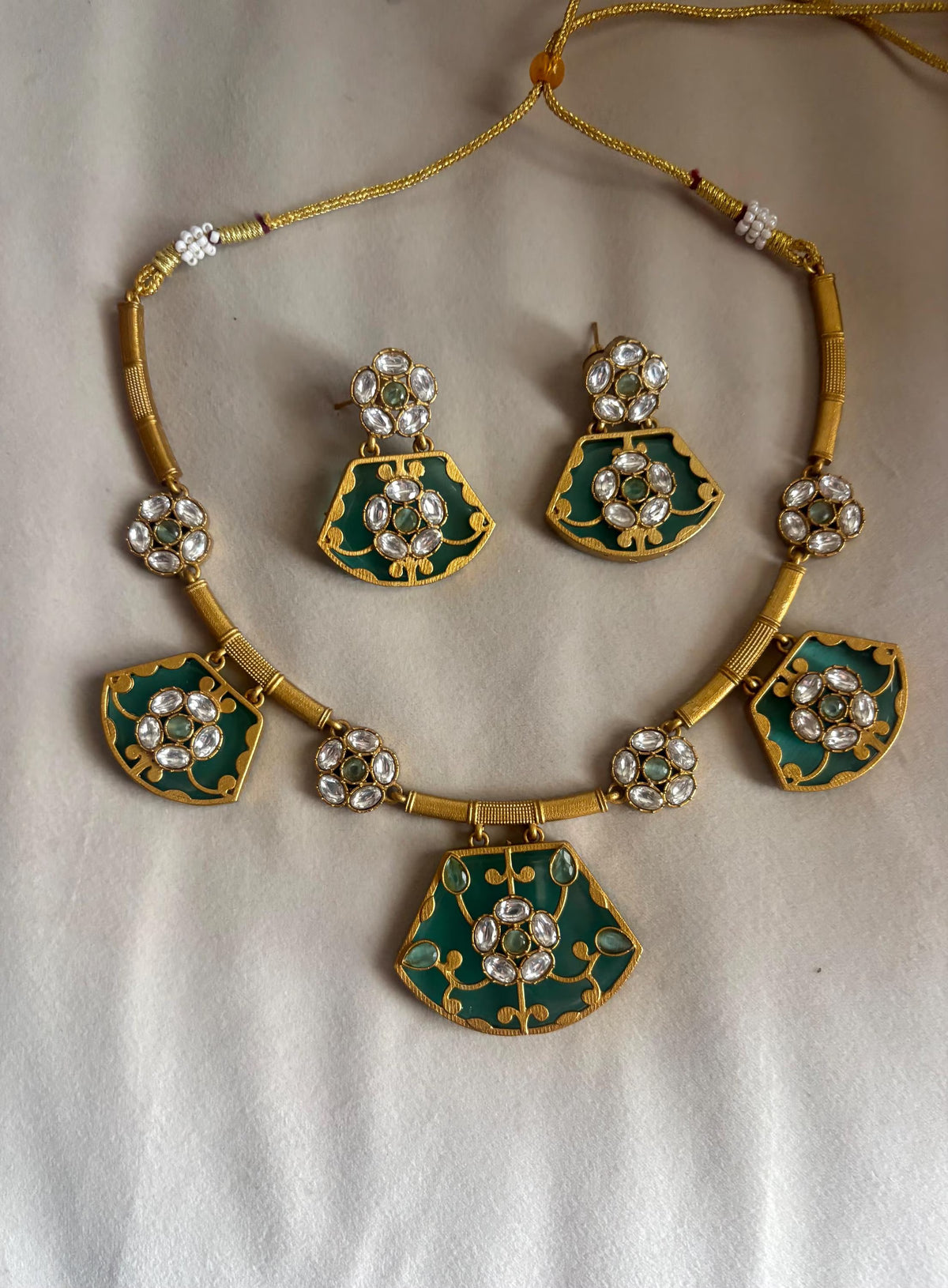 KIAH Mint Hasli Necklace Set