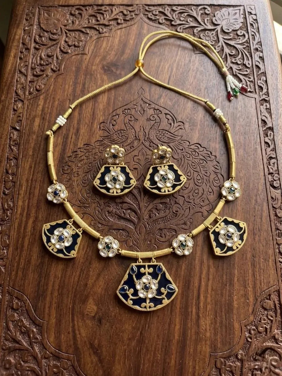 KIAH Dark Blue Hasli Necklace Set