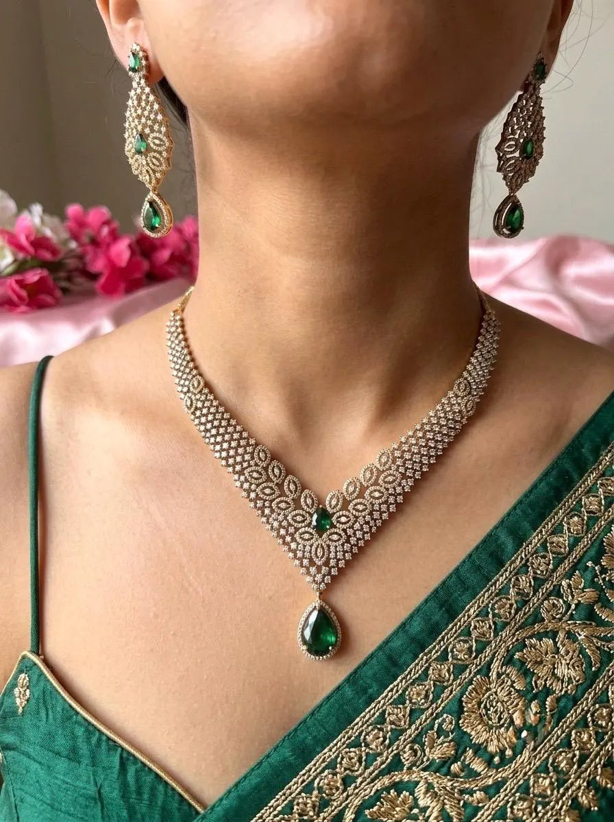 RUHIKA Green Victorian Necklace Set